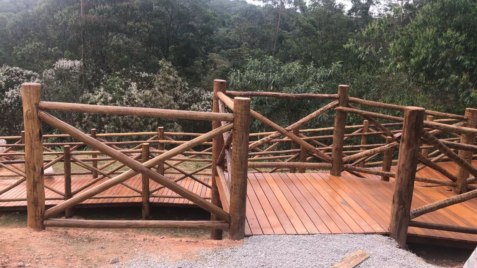 OBRA PARA JHSF, SHOPPING CATARINA - SÃO ROQUE RAMPA DE ACESSO PARA ÁRVORES FRUTÍFERAS